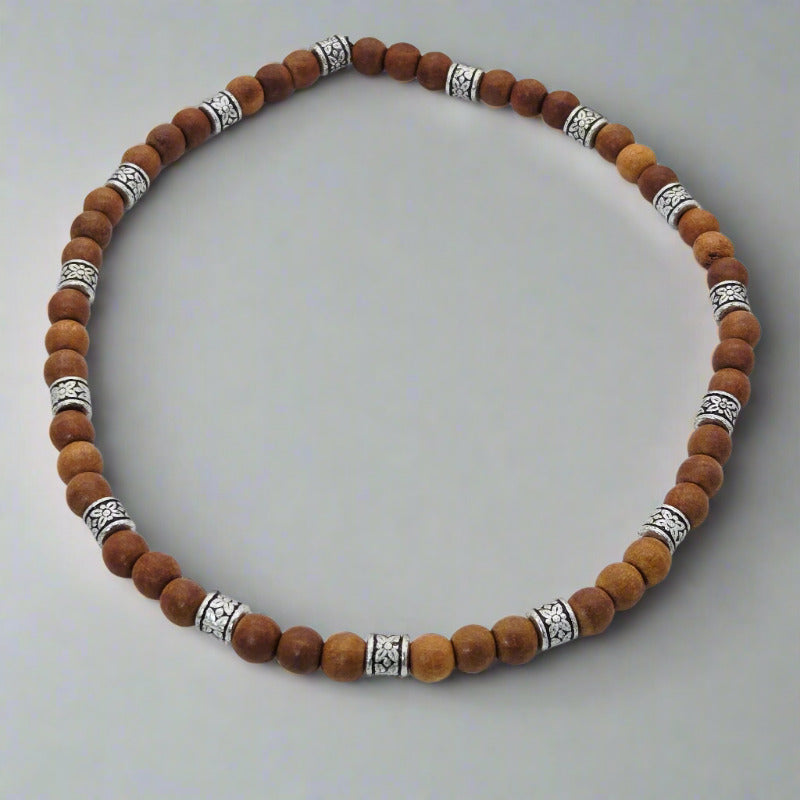 colier handmade lemn