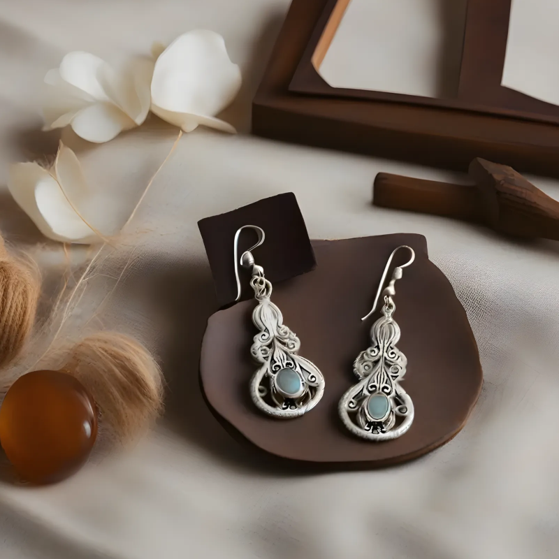 Cercei eleganti cu model berber