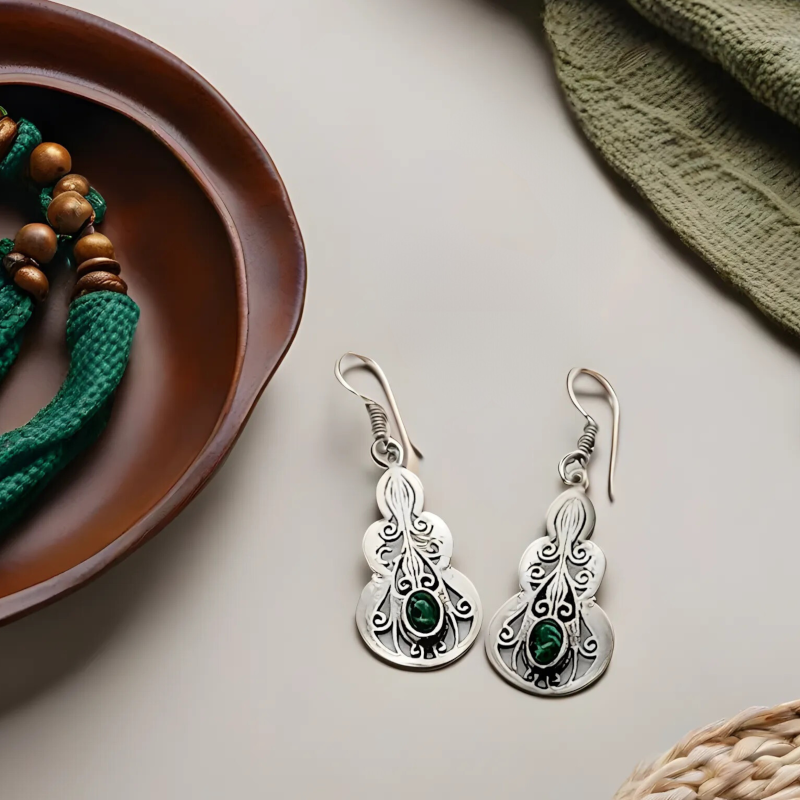 Cercei eleganti cu model berber