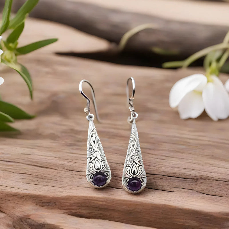 Cercei lungi cu model vintage