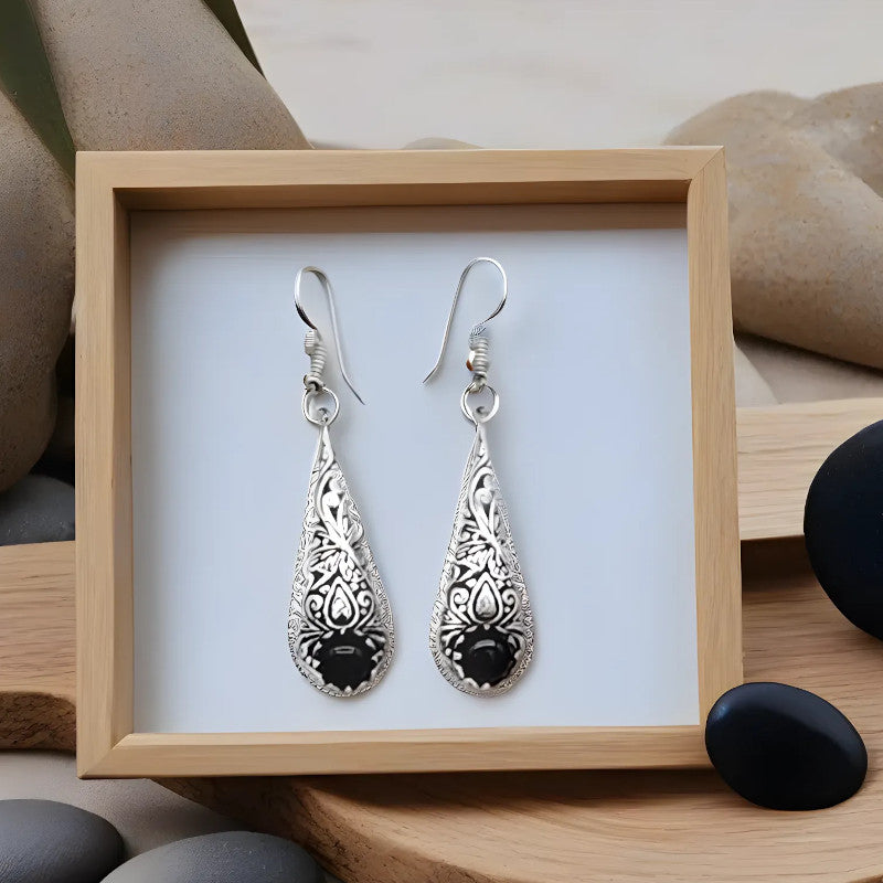 Cercei lungi cu model vintage