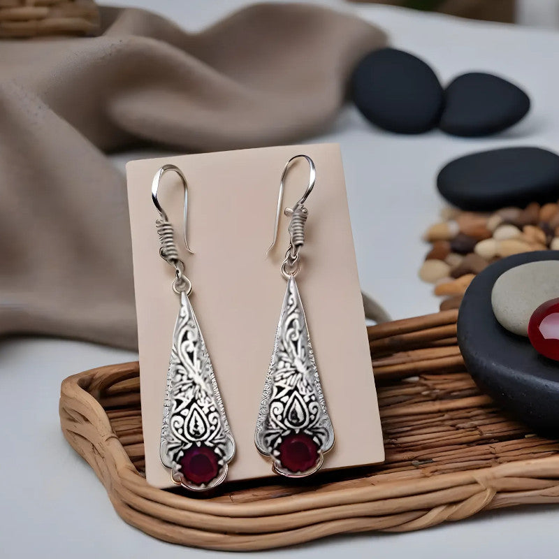 Cercei lungi cu model vintage