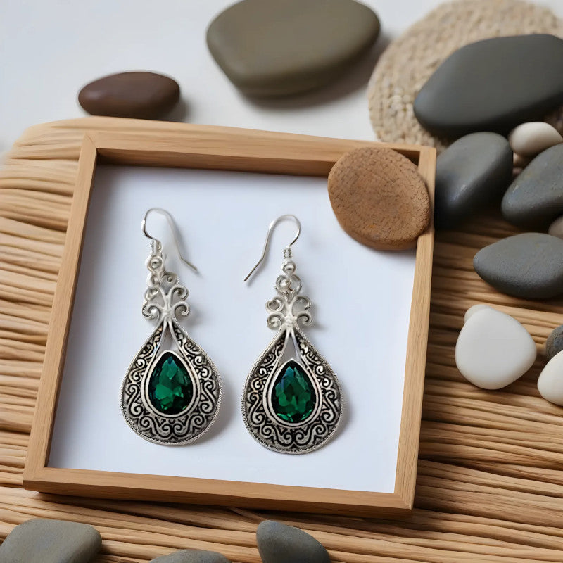 Cercei teardrop cu detalii etnice