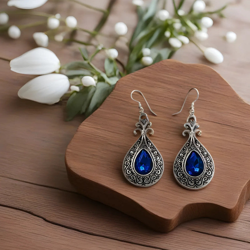 Cercei teardrop cu detalii etnice