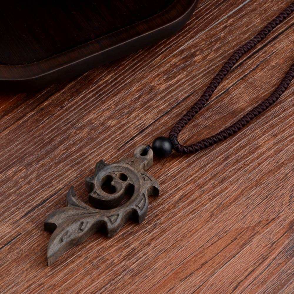 Colier handmade din lemn antichizat - Ilisio.ro