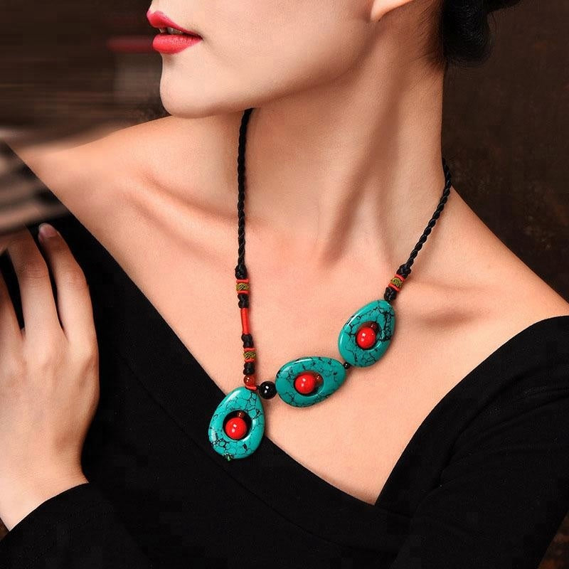 Colier handmade pentru femei, cu pietre semipretioase de Agat Rosu si Turcoaz