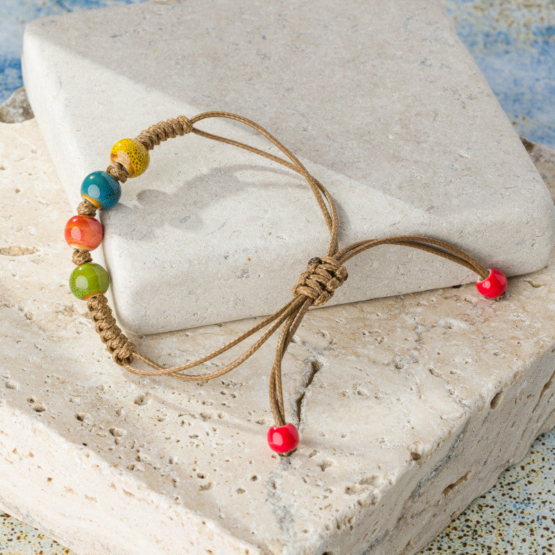 Brătară boemă cu piese ceramice