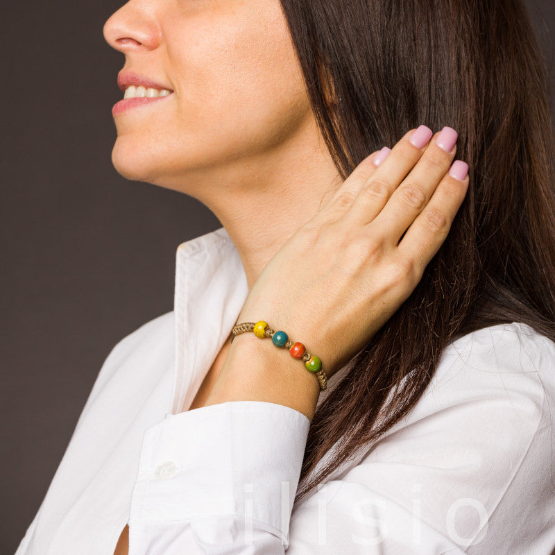 Brătară boemă cu piese ceramice