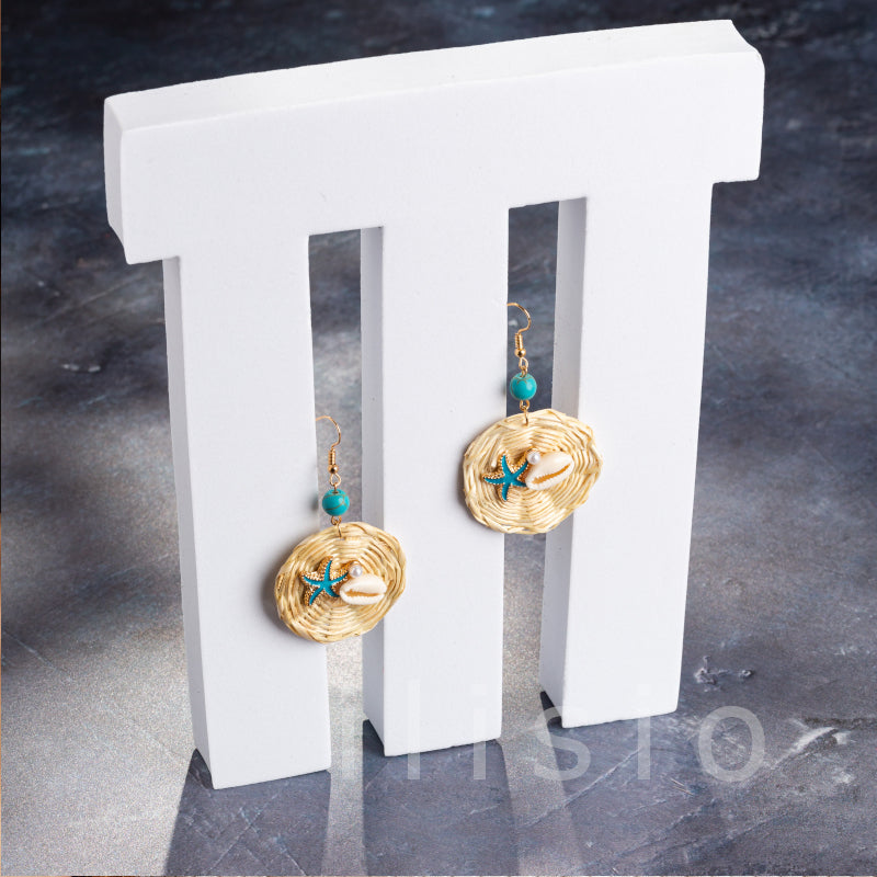 Cercei rotunzi din ratan cu piatră de agat si scoica