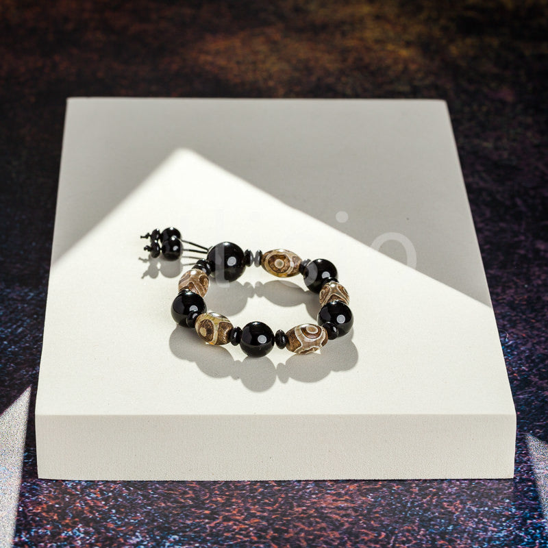 Bratara pentru femei, din pietre semipretioase, de Agat Tibetan Dzi - Ilisio.ro