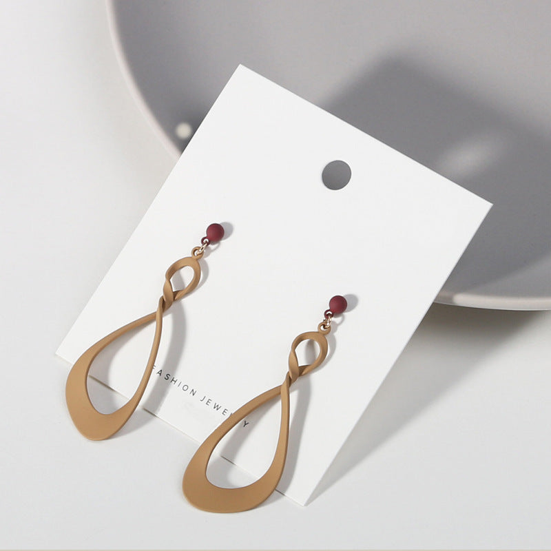 Cercei lungi retro twist