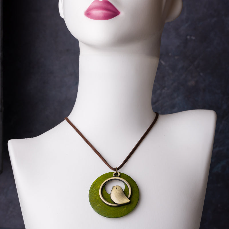 colier boem rotund lemn